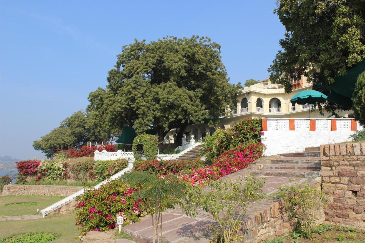 Brijraj Bhawan Palace Hotel Кота Екстер'єр фото