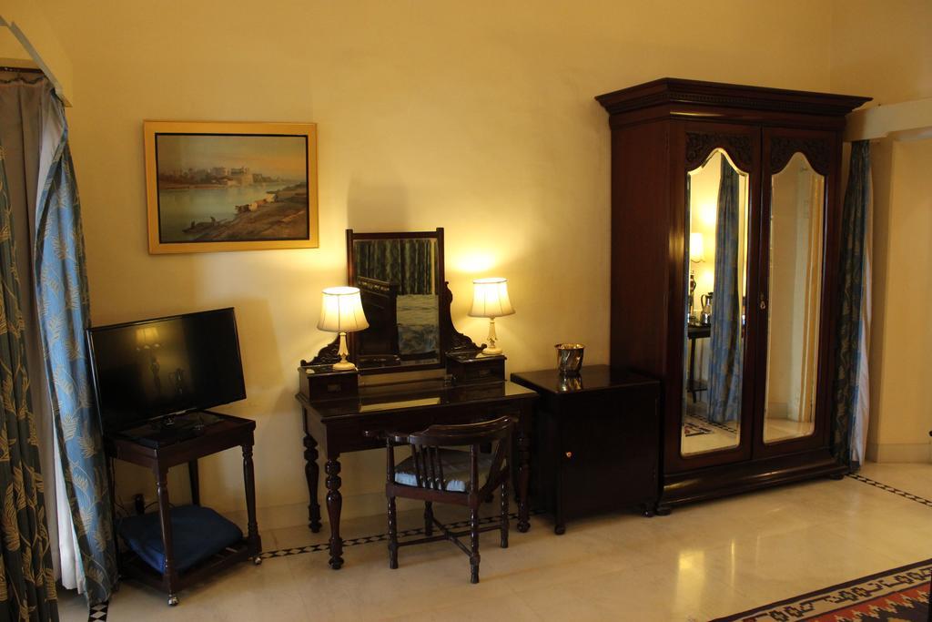 Brijraj Bhawan Palace Hotel Кота Екстер'єр фото