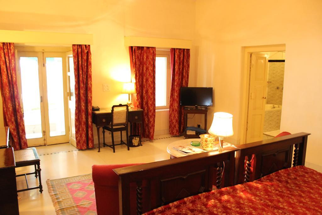 Brijraj Bhawan Palace Hotel Кота Екстер'єр фото
