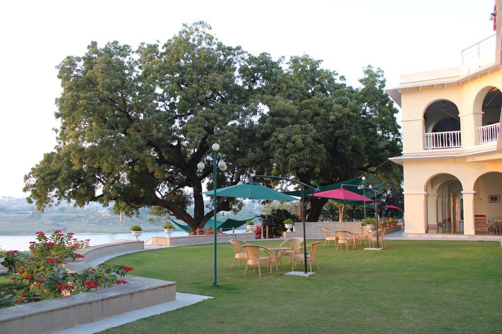 Brijraj Bhawan Palace Hotel Кота Екстер'єр фото